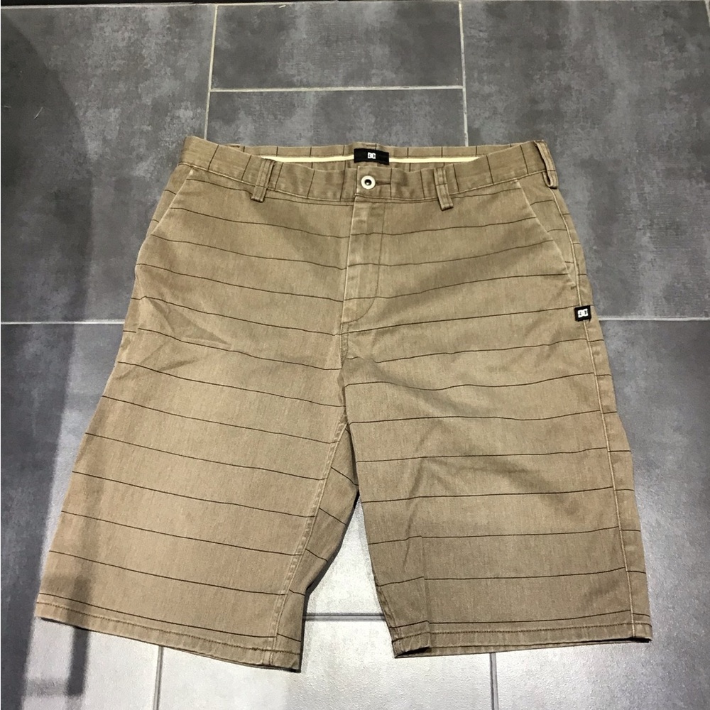 DC Men's Brown Striped Flat Front Shorts